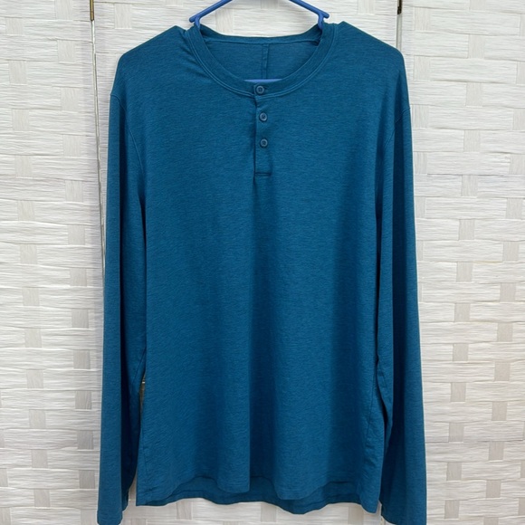 Lululemon 5 Year Basic Long Sleeve Henley - Picture 2 of 10